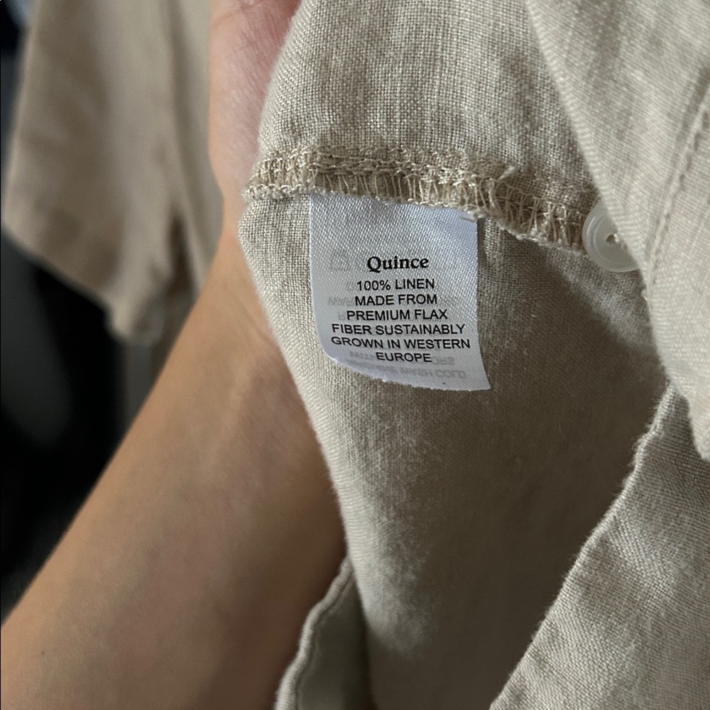 Quince light brown/tan button up linen shortsleeve - Picture 2 of 6